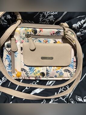 MultiSac zippy triple compartment crossbody